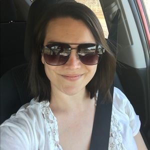 Meet your Posher, Tiffany